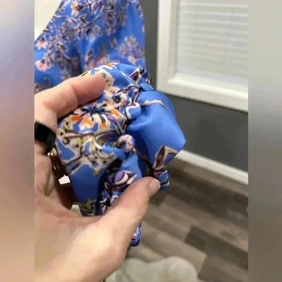 Free People Blue Floral Santiago Smocked Waist Long Sleeve Blouse Size XS - Picture 4 of 7